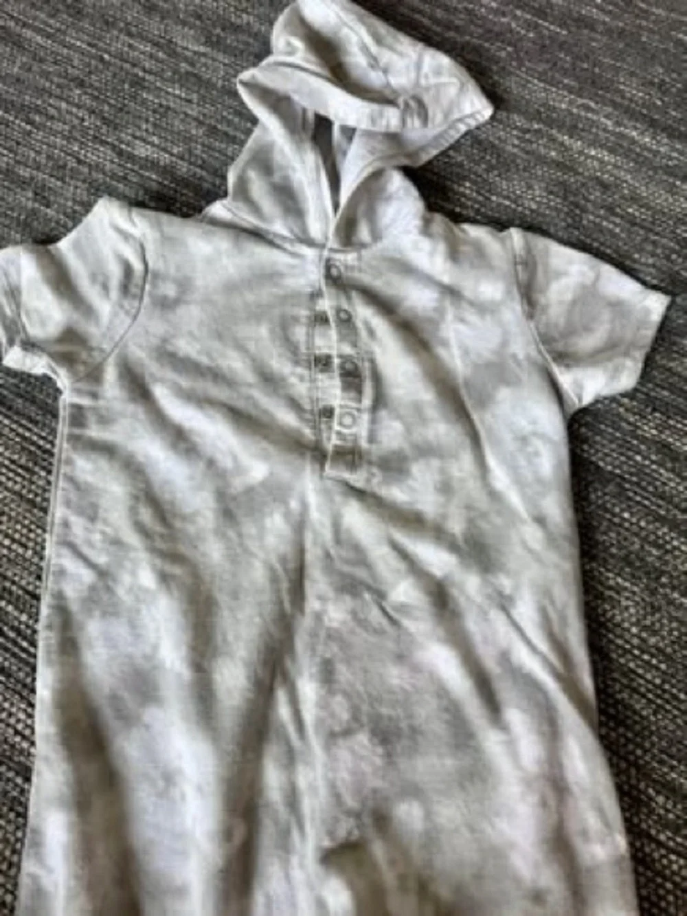5t Gray Hooded Kids One-Piece Bodysuit with Short Sleeves